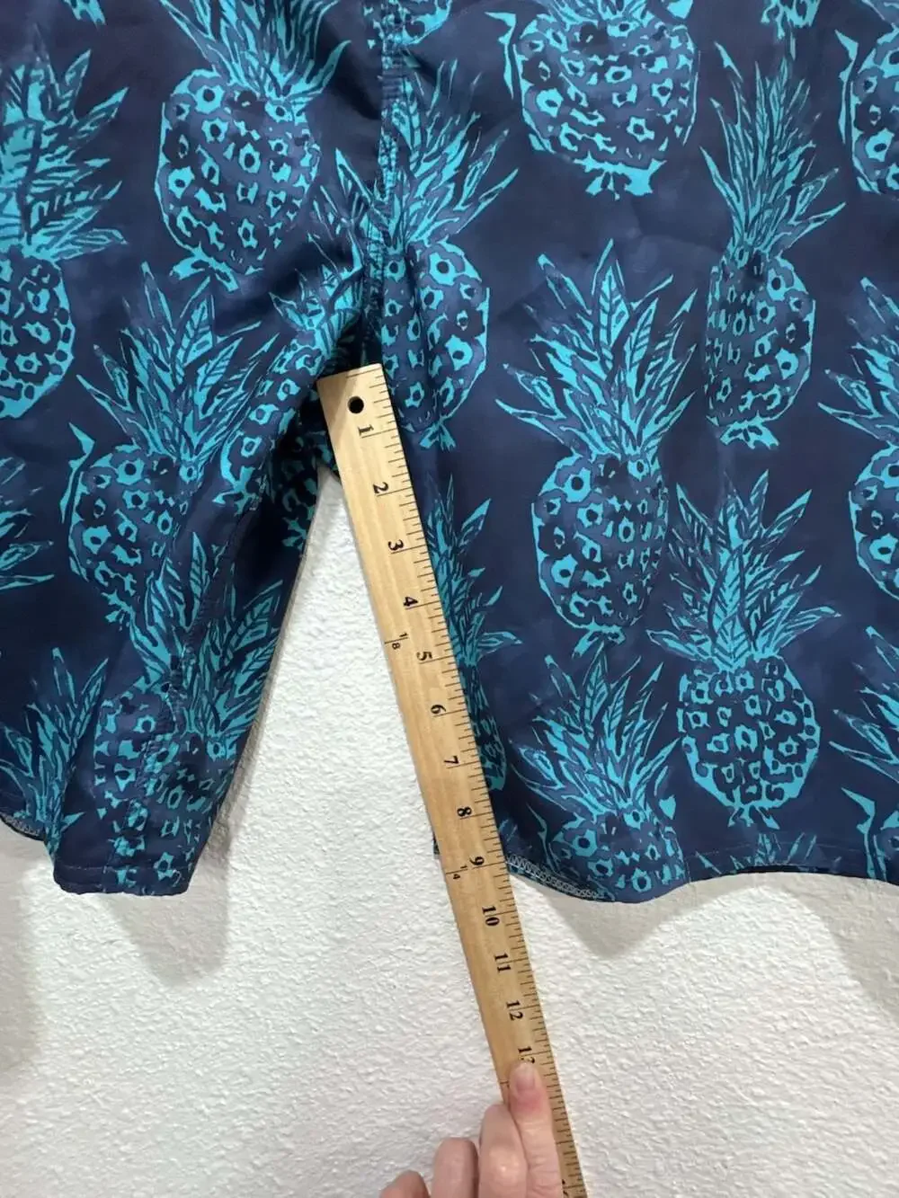 Rip Curl Pineapple Print Board Shorts Size 36